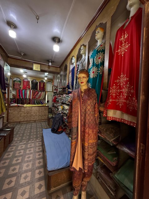 🔥 Shashi Vastralaya for Sale